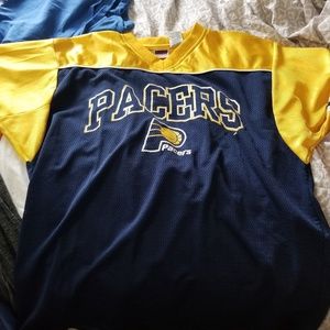Pacers tee shirt XL